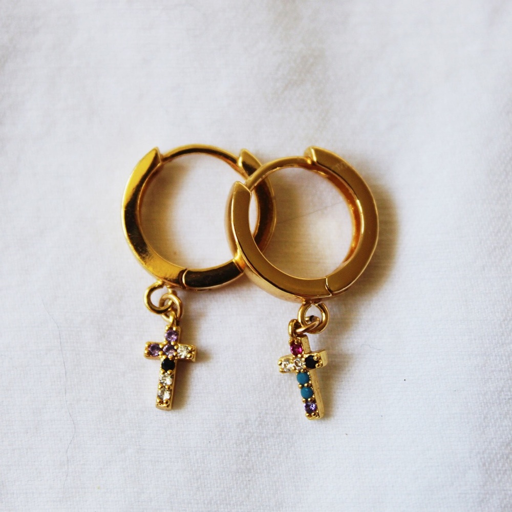 HANDMADE RAINBOW CROSS HUGGIES